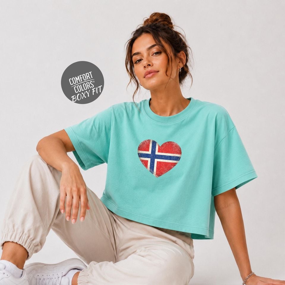 Retro Norway Soccer 2026 Women Soccer Boxy Tee World Cup 2026 Tee for Summer
