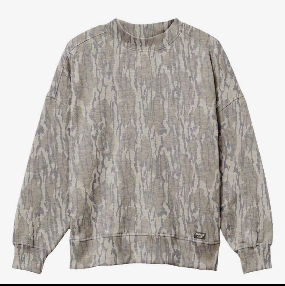 Mossy Oak Bottomland Mock Neck-pre order will be here November