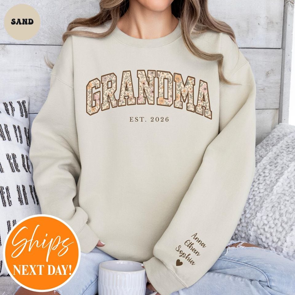 Custom Grandma Sweatshirt | Floral Grandma Sweater | Gift for New Grandma | Mothers Day Gift for Mom | Grandma Gift Shirt