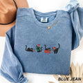 EMBROIDERED Comfort Colors Christmas Cats Sweatshirt, Cute Holiday Cats Sweater, Festive Cat Mom Sweat Shirt, Xmas Cat Mama Crewneck, Gifts