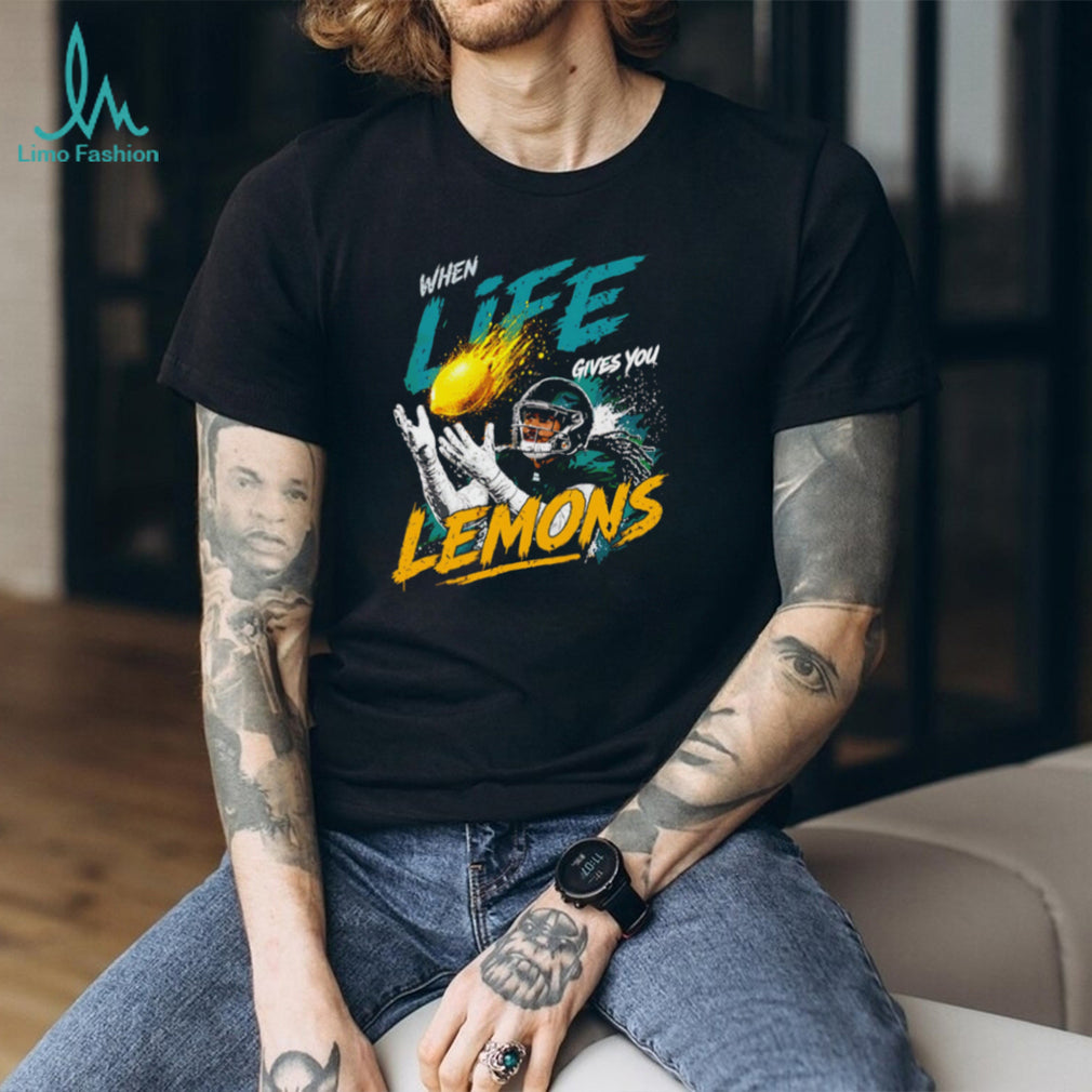 AJ Brown When Life Gives You Lemons Philadelphia Football Fans Vintage Style Men T Shirt