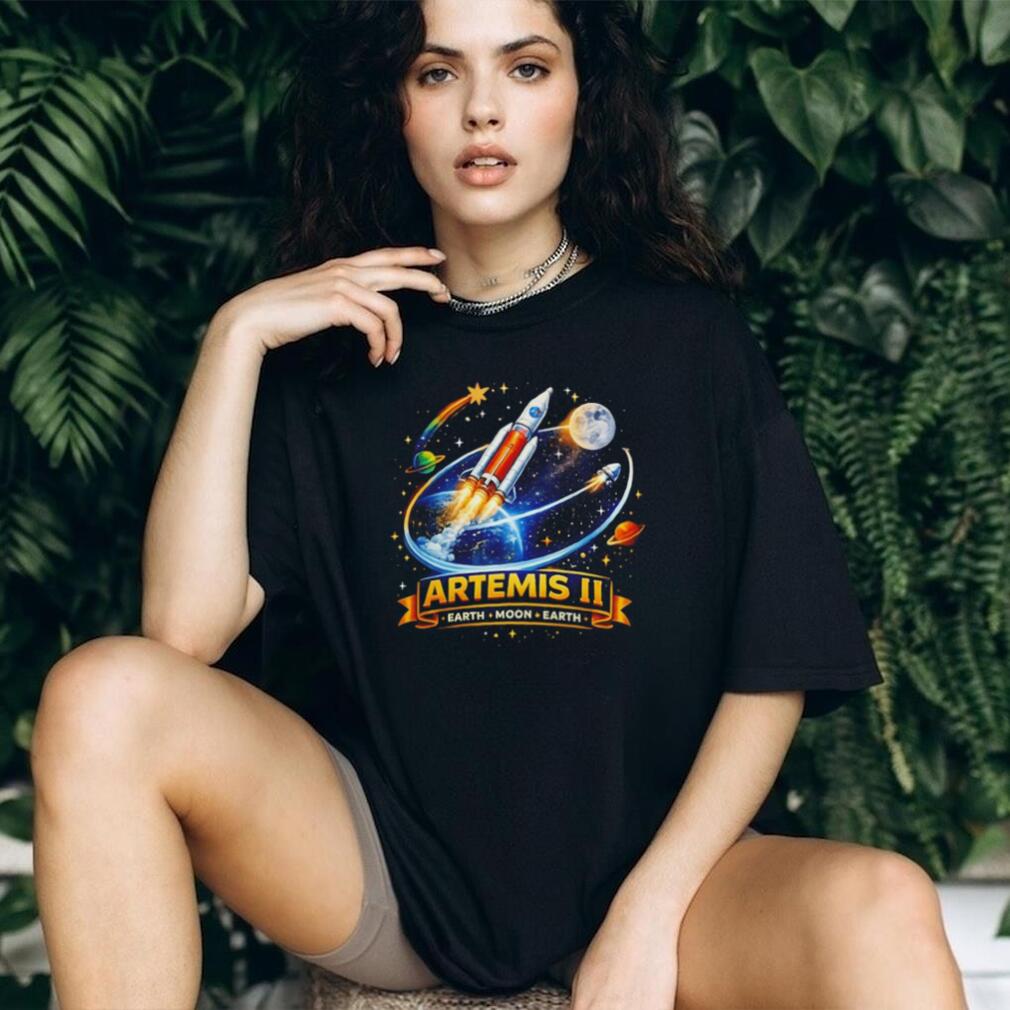 Artemis II Earth Moon Earth Space Exploration Rocket T Shirt