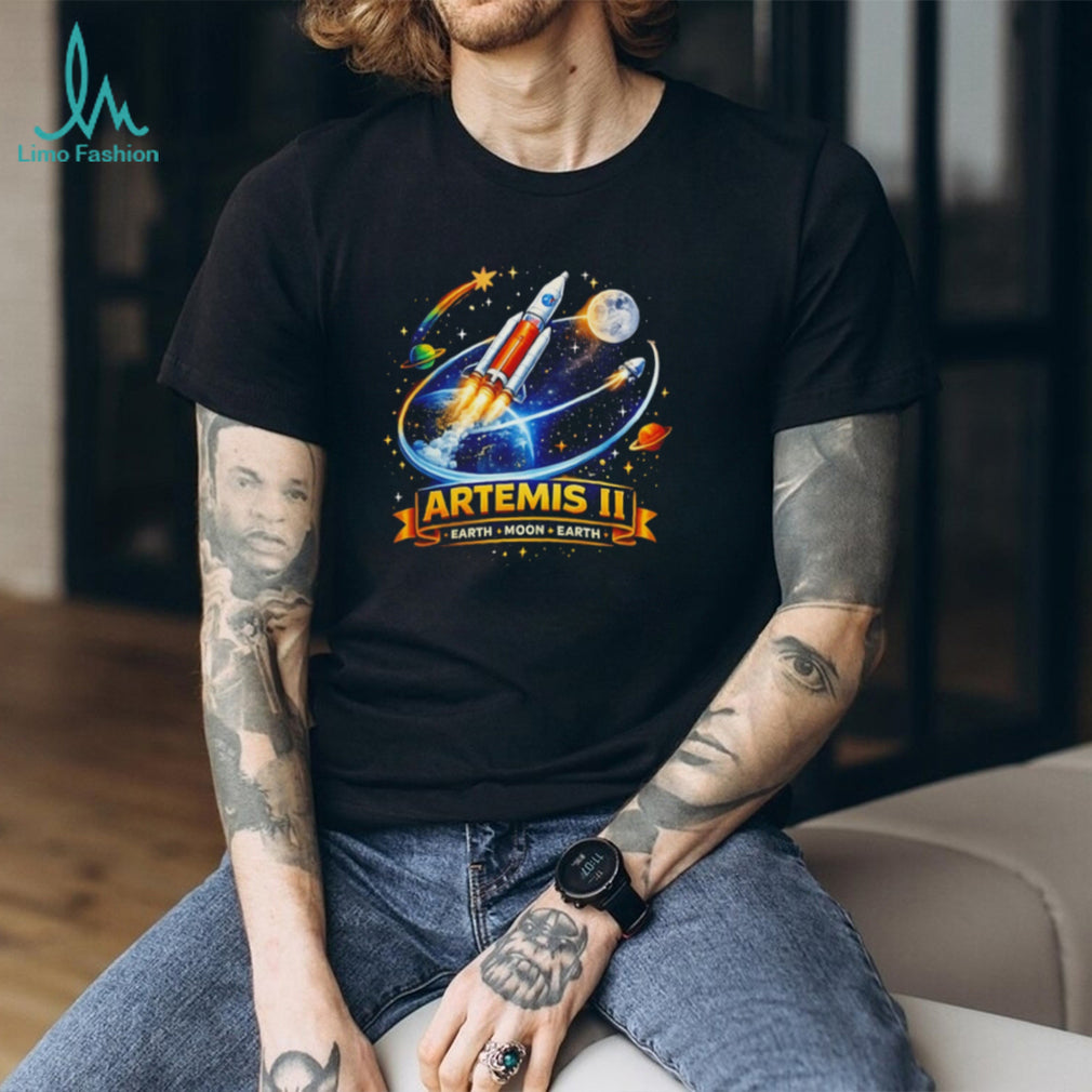 Artemis II Earth Moon Earth Space Exploration Rocket T Shirt