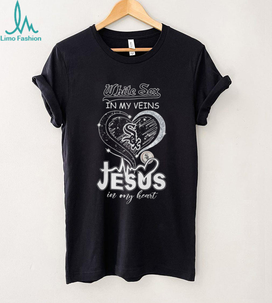 Chicago White Sox In My Veins Jesus In My Heart Heartbeat T Shirt