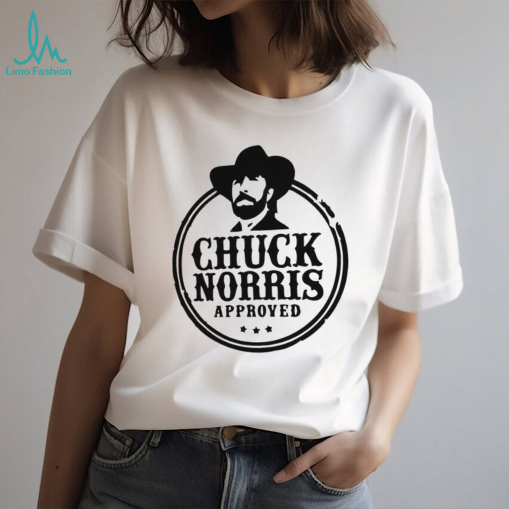 Chuck Norris Approved Retro Circle Logo Graphic T Shirt