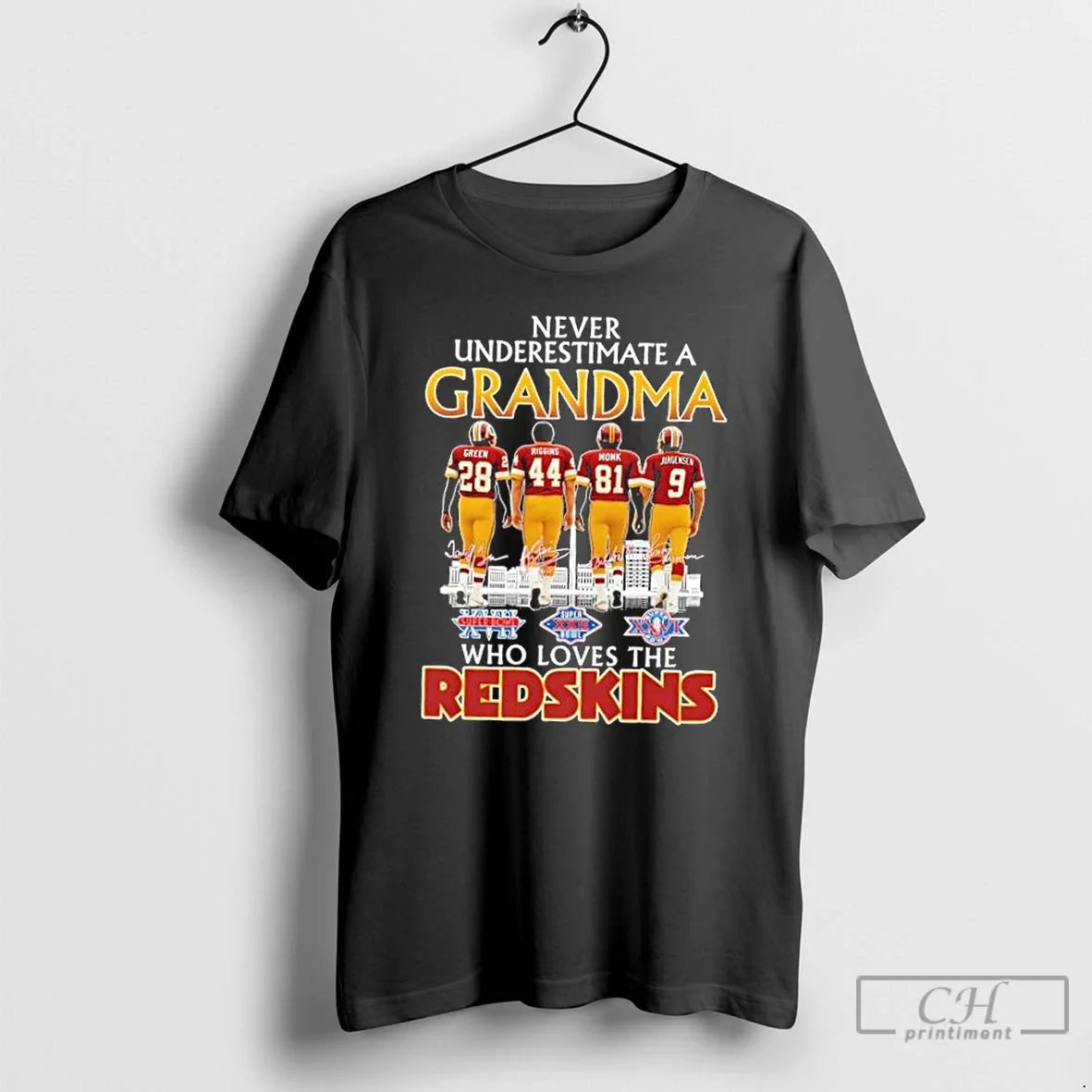 Classic Green Riggins Monk Jurgensen Never Underestimate Grandma Who Loves Washington Redskins Skyline T-Shirts