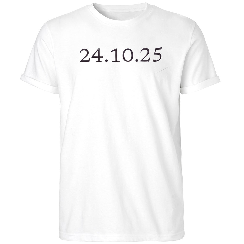 Cruz Beckham with 24 10 25 Shirt
