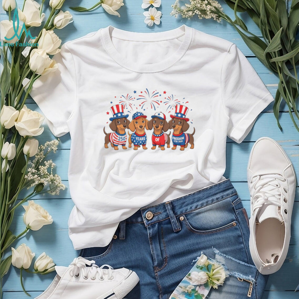 Dachshund Dogs 4th Of July 250 Years US Freedom T Shirt