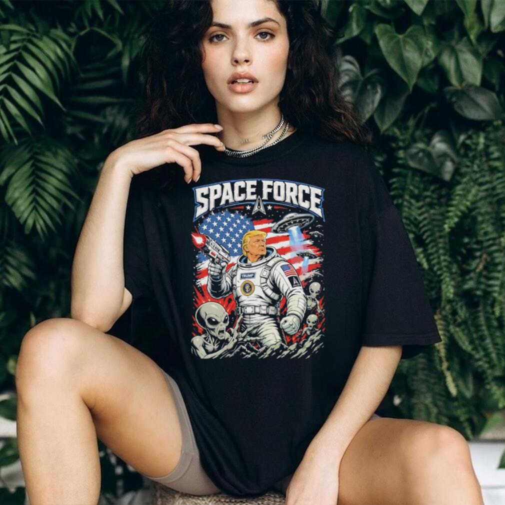 Donald Trump Space Force Alien Invasion Patriotic American Flag Vintage Men Fans T Shirt
