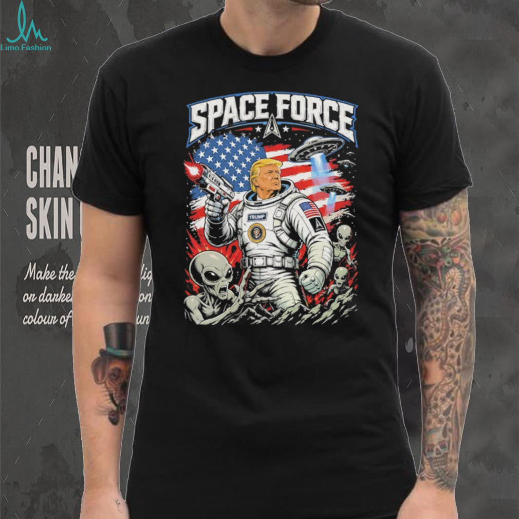 Donald Trump Space Force Alien Invasion Patriotic American Flag Vintage Men Fans T Shirt