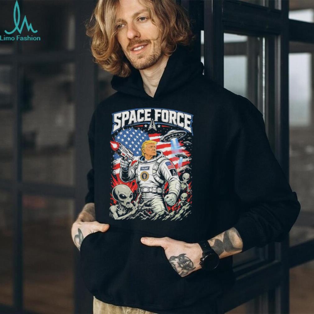 Donald Trump Space Force Alien Invasion Patriotic American Flag Vintage Men Fans T Shirt