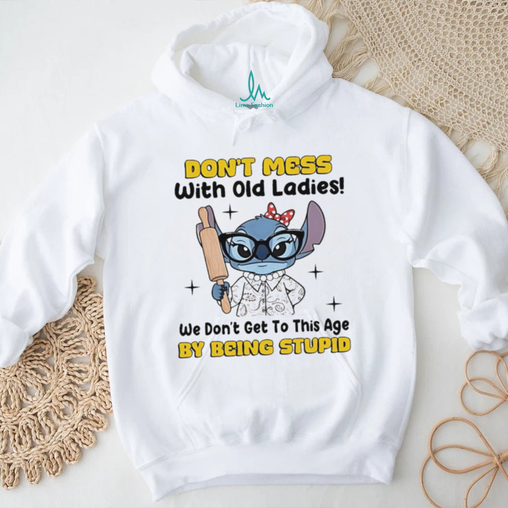 Don’t Mess With Old Ladies Funny Grandma Alien Character Shirt