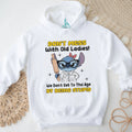 Don’t Mess With Old Ladies Funny Grandma Alien Character Shirt