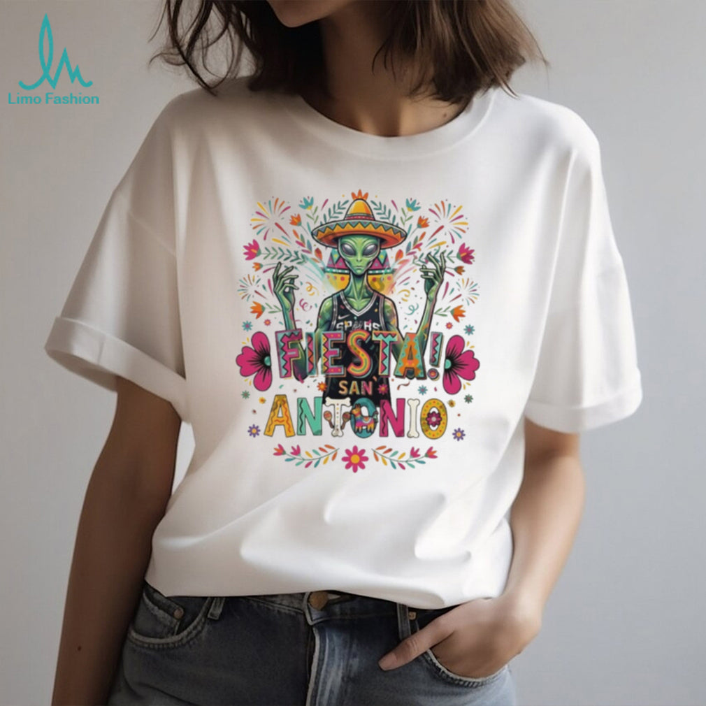 Fiesta San Antonio Alien Sombrero Spurs Basketball White Graphic T Shirt
