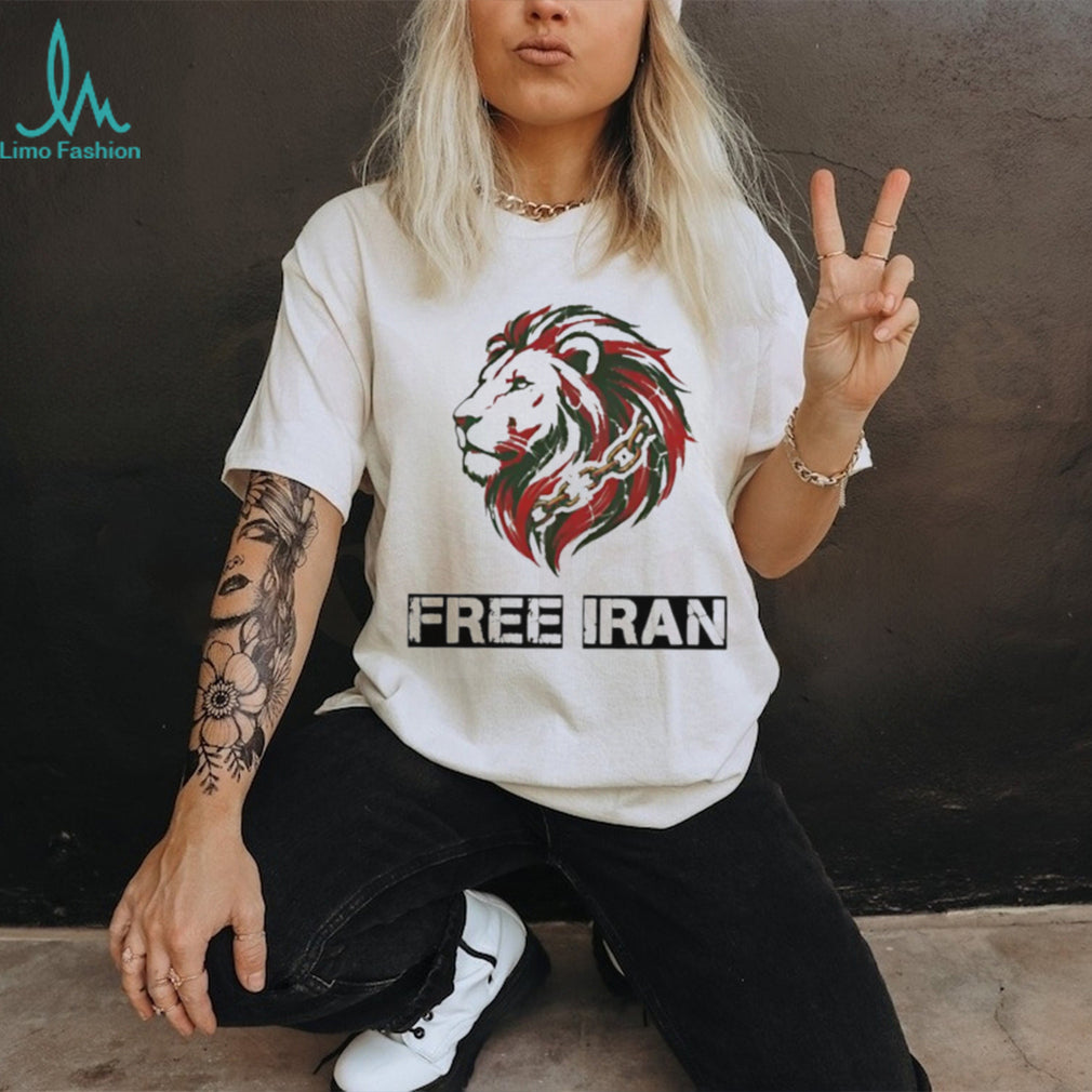 Free Iran Lion and Broken Chains Activism Graphic Cotton T Shirt