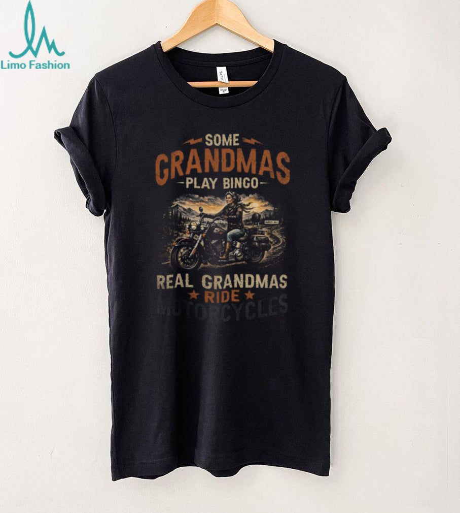 Grandma Playing Poker Card Player Gambling Hobby T Shirt (2)