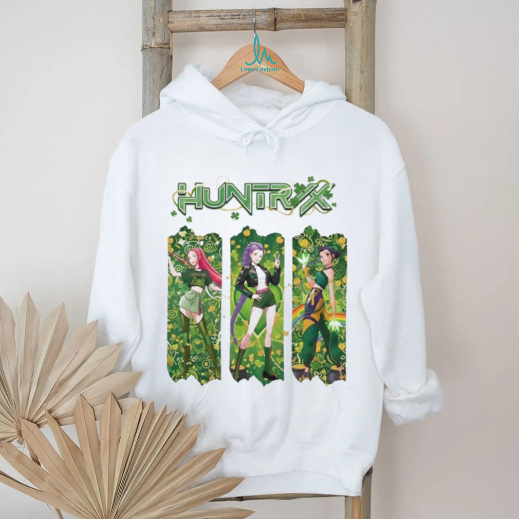 HUNTRX Anime Girls St. Patrick’s Day Green Clover Aesthetic T Shirt