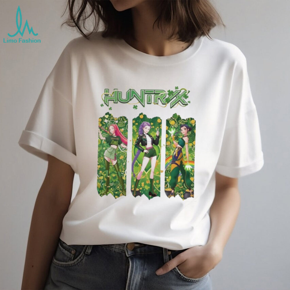 HUNTRX Anime Girls St. Patrick’s Day Green Clover Aesthetic T Shirt