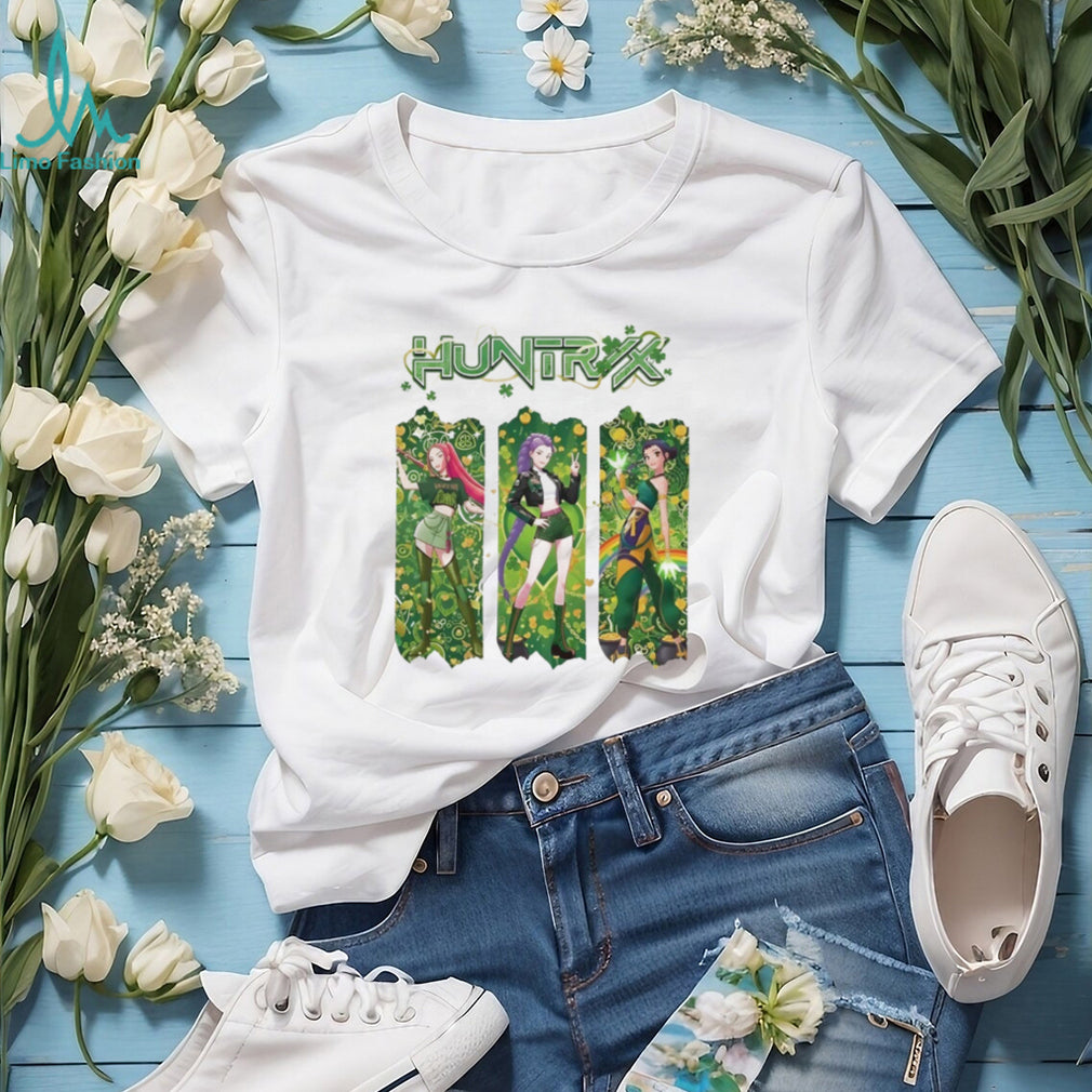 HUNTRX Anime Girls St. Patrick’s Day Green Clover Aesthetic T Shirt
