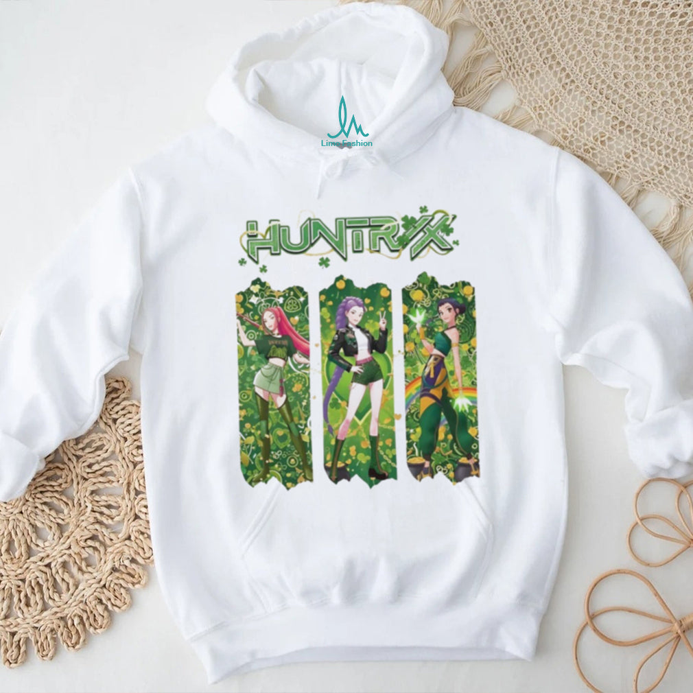 HUNTRX Anime Girls St. Patrick’s Day Green Clover Aesthetic T Shirt