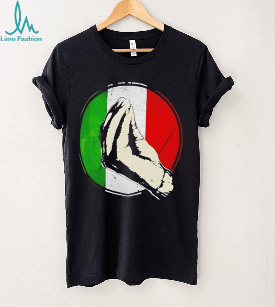 Italian Hand Gesture Icon Italy Flag Colors Distressed Graphic T Shirt