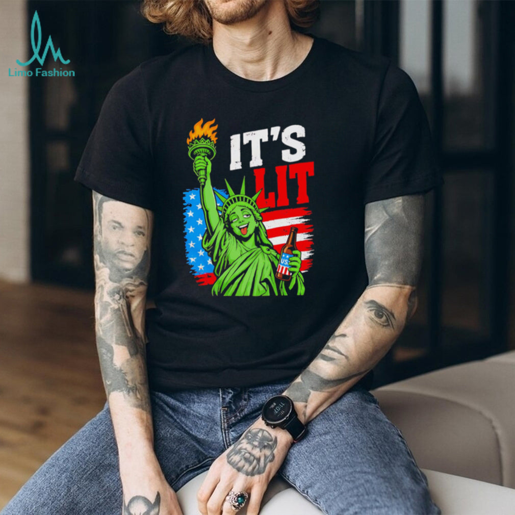 It’s Lit Statue Of Liberty Drinking Beer Fourth Of July Vintage American Flag T Shirt