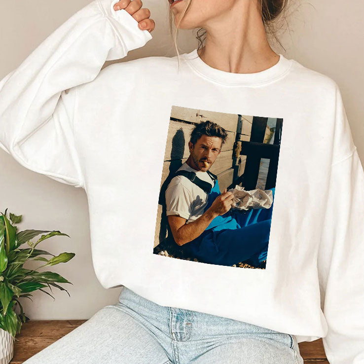 Jonathan Bailey T Shirt