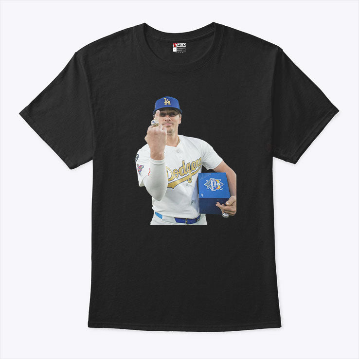 Los Angeles Dodgers Kike Hernandez Ring Middle Finger T Shirt