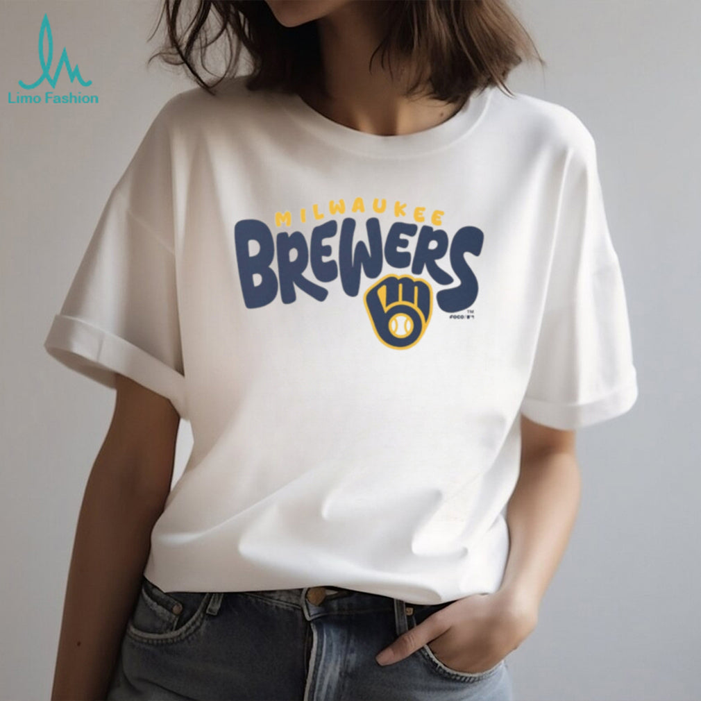 Milwaukee Brewers M Glove Logo Retro Oatmeal Crewneck