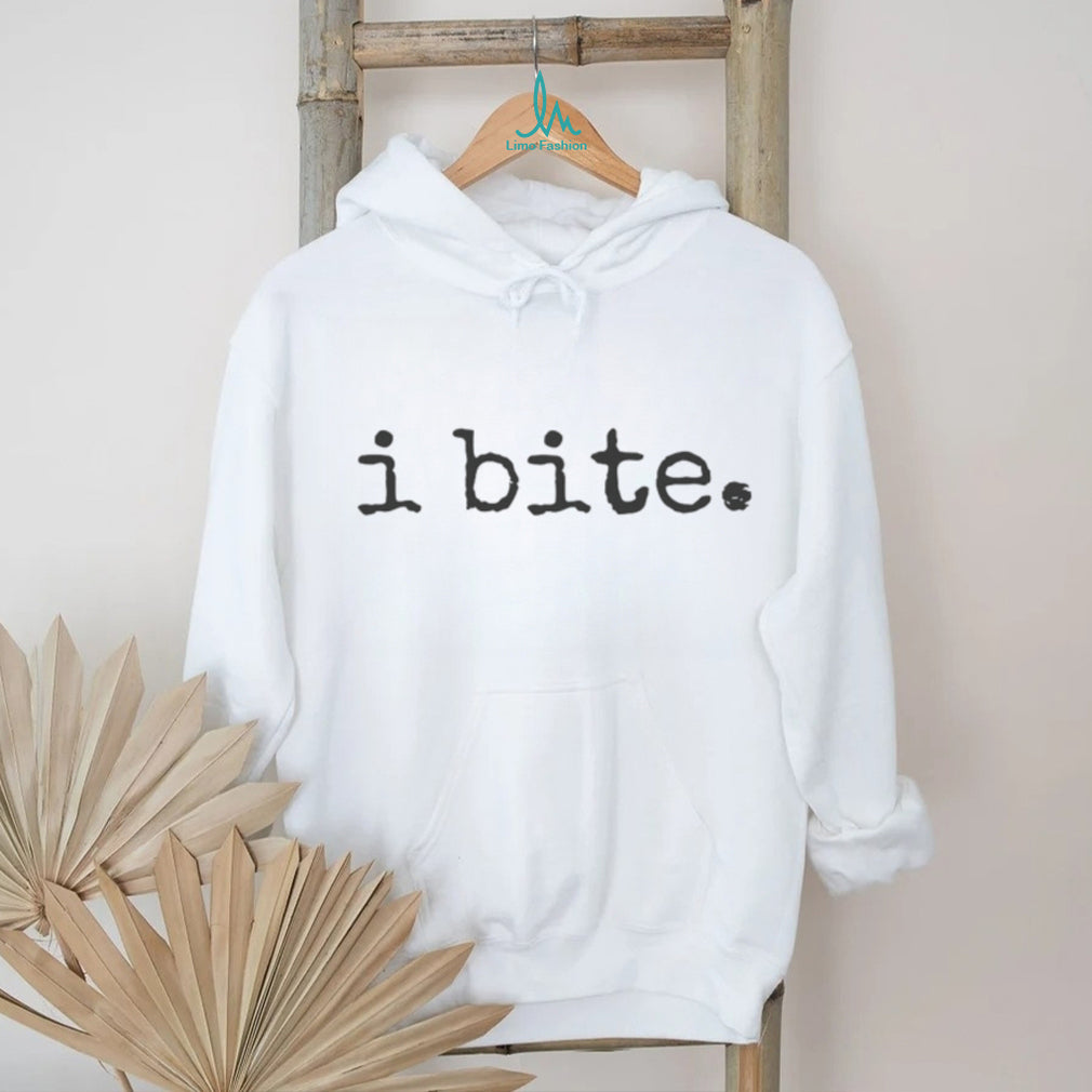 Minimalist I Bite Sassy Quote Aesthetic Trendy Women’s T Shirt