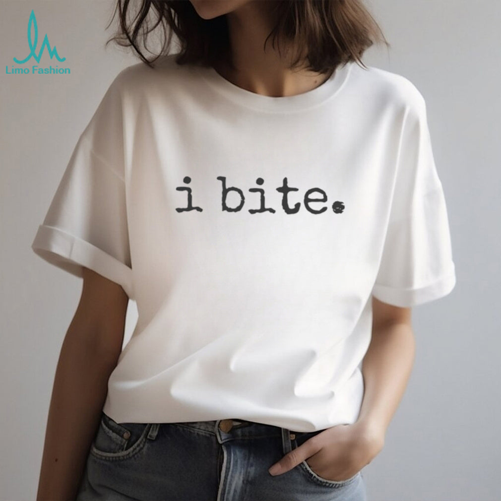 Minimalist I Bite Sassy Quote Aesthetic Trendy Women’s T Shirt