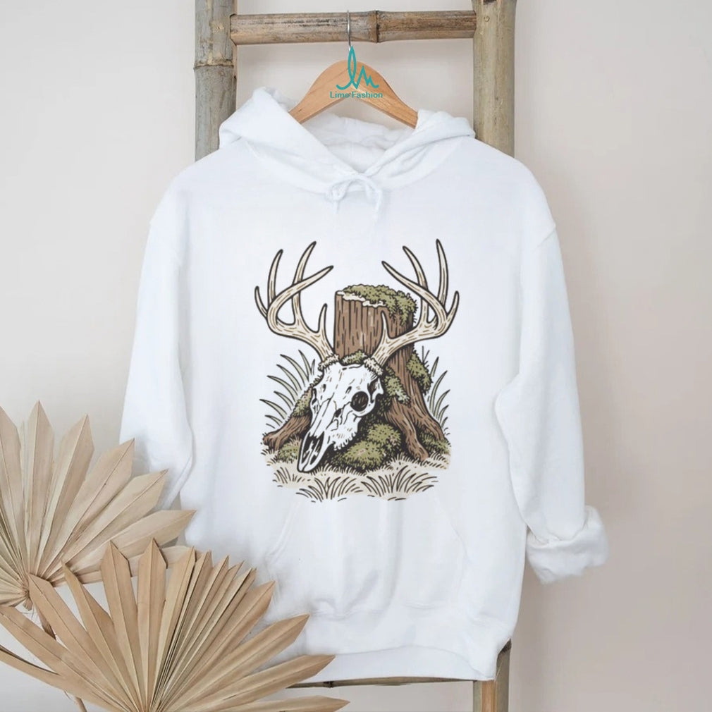 Mossy Deer Skull Antlers Forest Stump Hunting Graphic T shirt