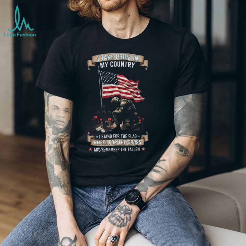Patriotic Veteran Kneeling at Cross American Flag Memorial T Shirt