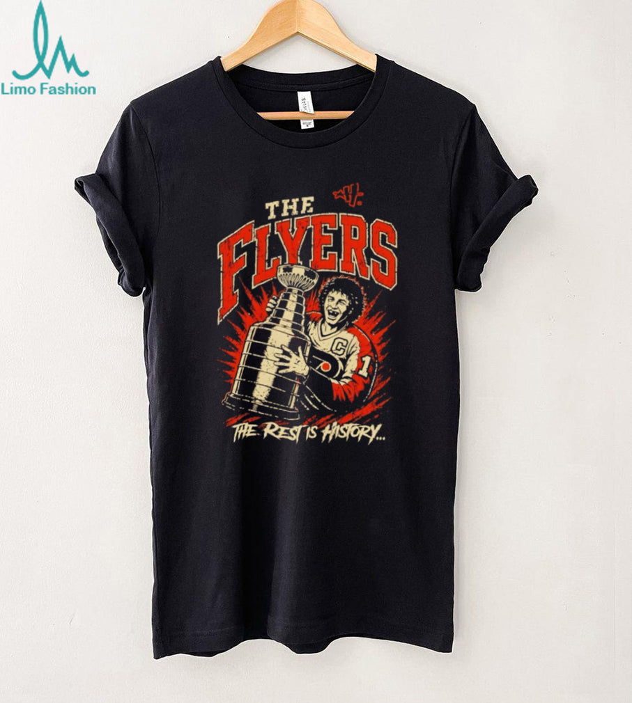Philadelphia Flyers Bobby Clarke Stanley Cup Champion Vintage Retro Style Men Fans T Shirt