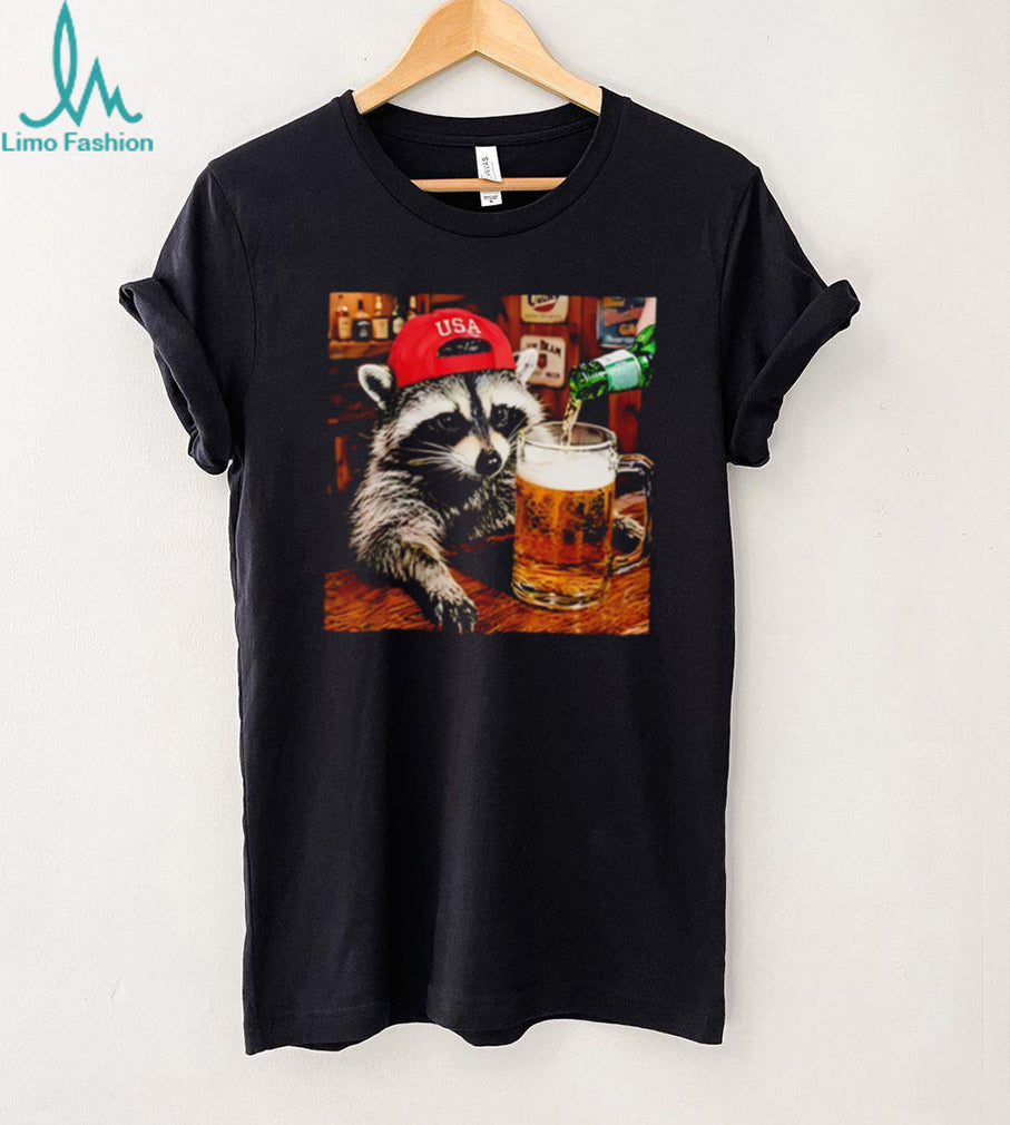 Raccoon Wearing USA Red Hat Drinking Beer Bar Scene T Shirt