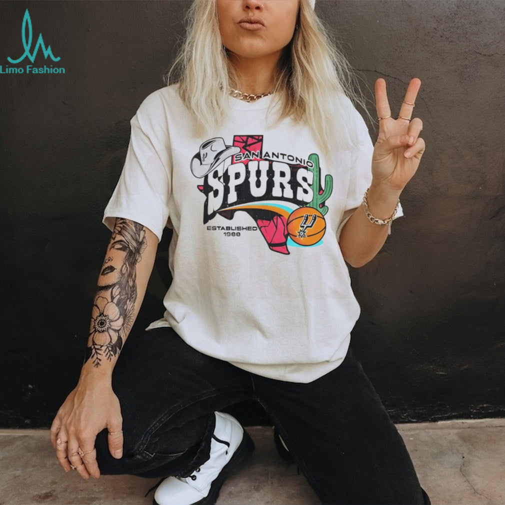 San Antonio Spurs Basketball Established 1988 Vintage Style T Shirt Texas State Map Cactus & Cowboy Hat NBA Fan Apparel