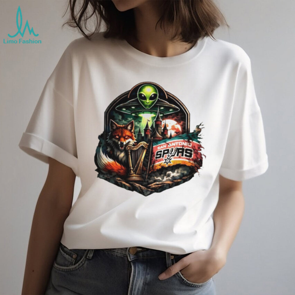 San Antonio Spurs Fantasy Alien UFO Fox and Harp Crest T Shirt