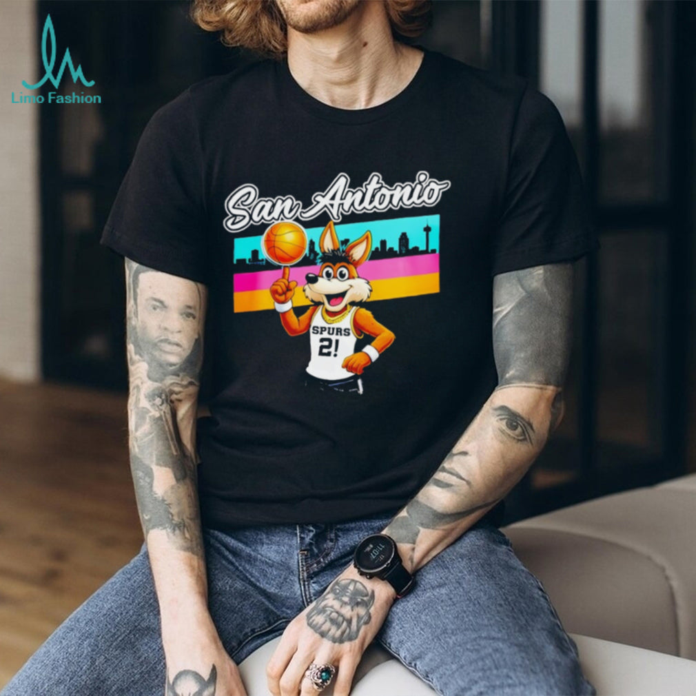 San Antonio Spurs Mascot The Coyote Retro Skyline T Shirt