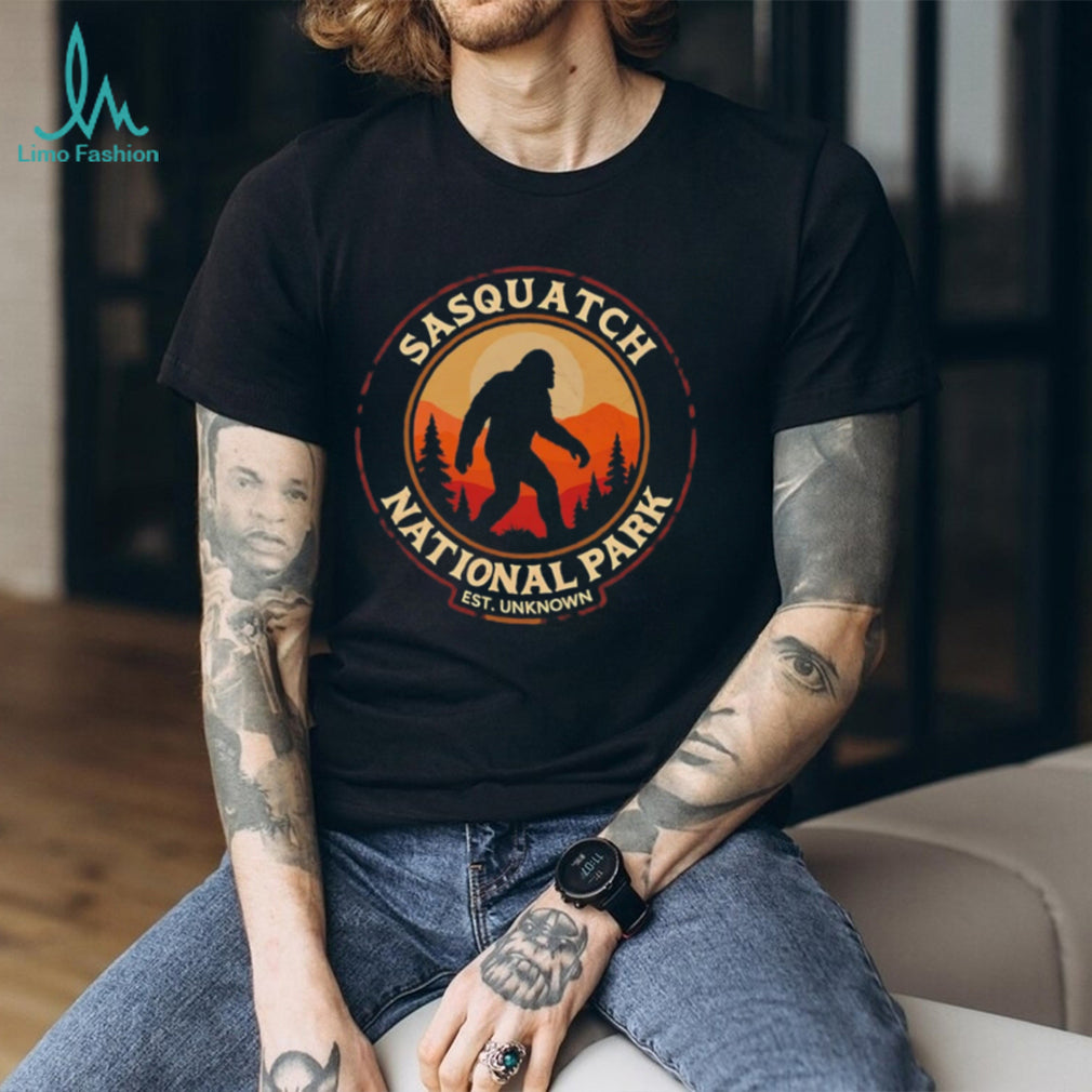 Sasquatch National Park Est Unknown Retro Sunset Bigfoot T Shirt