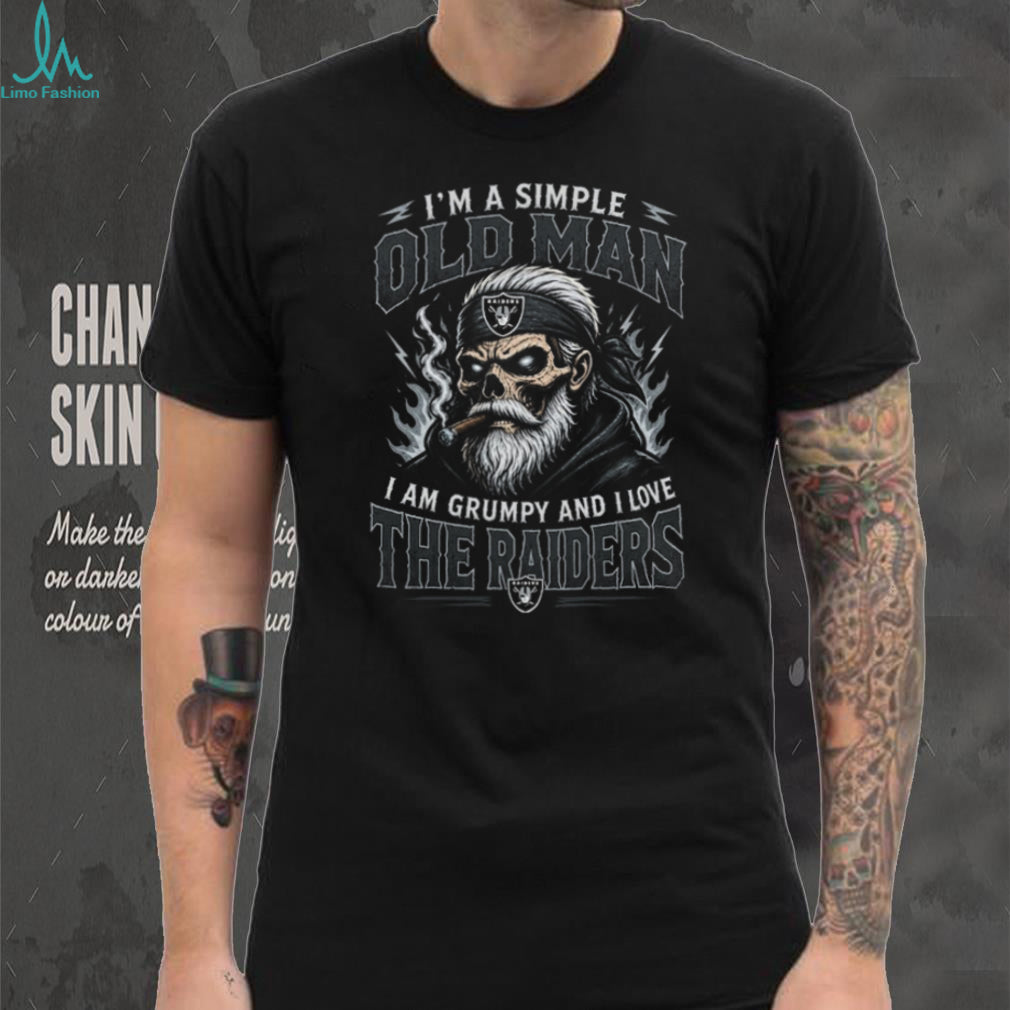 Simple Old Man Grumpy Raiders Fan Skull Smoking Cigar T Shirt