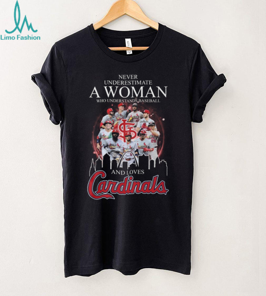 St. Louis Cardinals Never Underestimate A Woman Who Understands Baseball Vintage Fans Shirt
