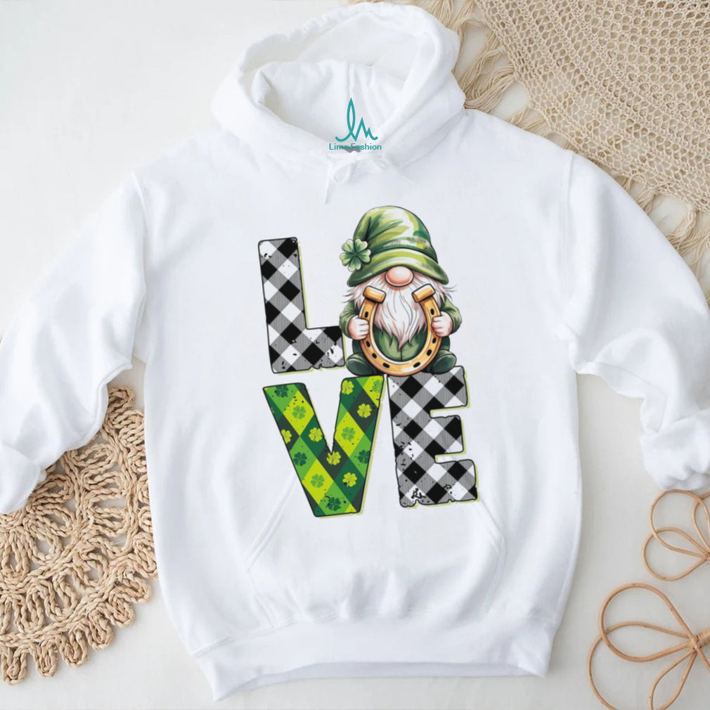 St. Patrick’s Day LOVE Gnome Horseshoe Plaid Clover T Shirt