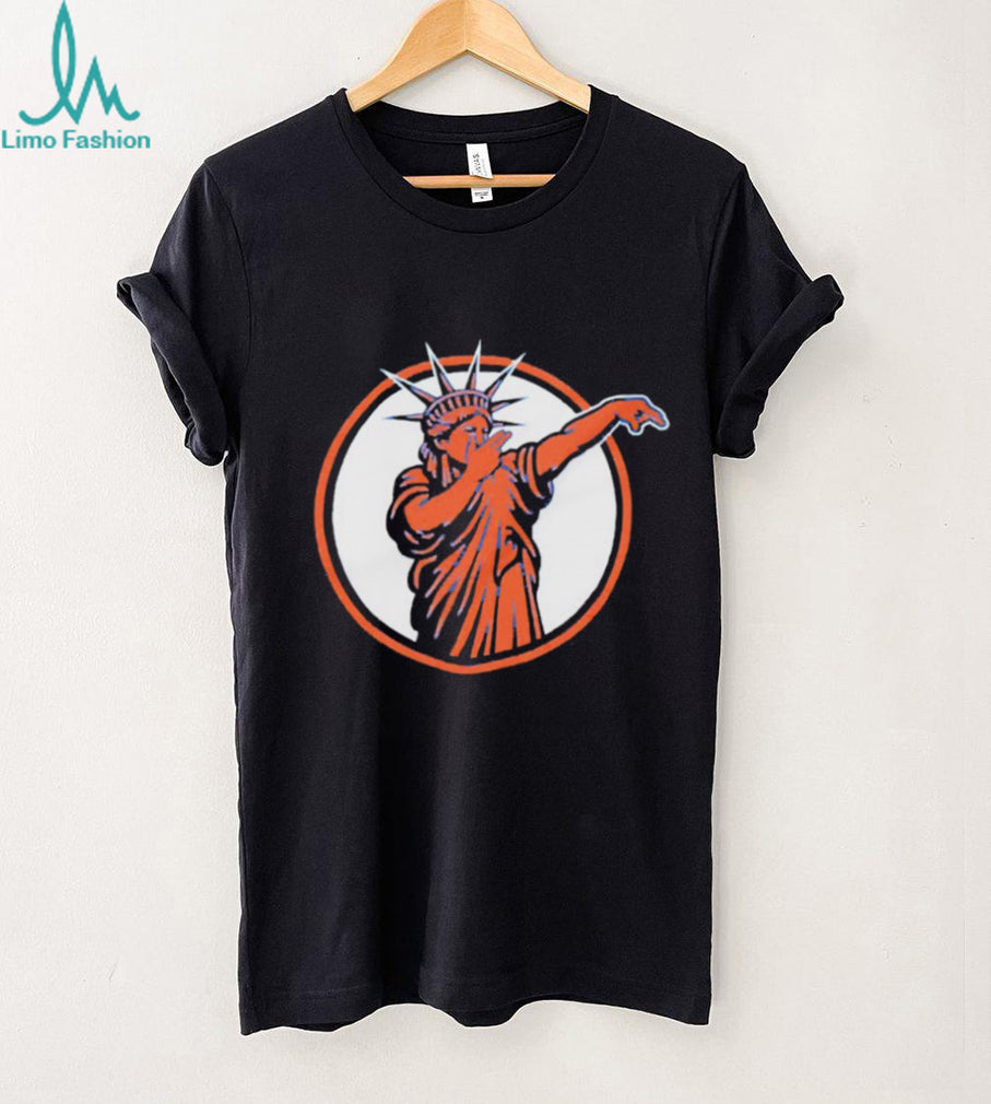 Statue of Liberty Dabbing Graphic Pop Culture Streetwear T Shirt