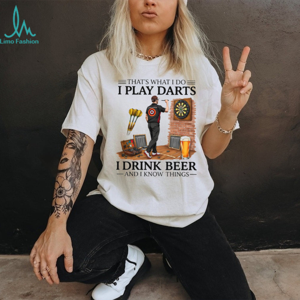 That’s What I Do I Play Darts I Drink Beer Vintage Pub Player Men Shirt
