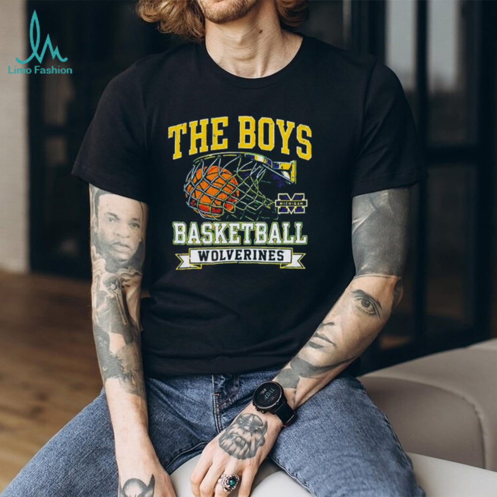 The Boys Michigan Wolverines Basketball Vintage Style T Shirt