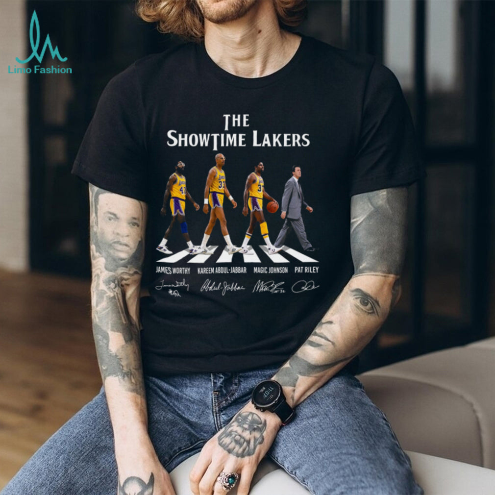 The Showtime Lakers Kareem Abdul Jabbar Magic Johnson 1980s Vintage Basketball Retro Style Shirt