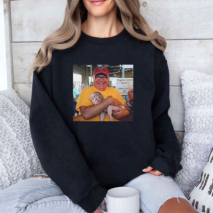 Tim Walz Holding Trump Piglet Shirt