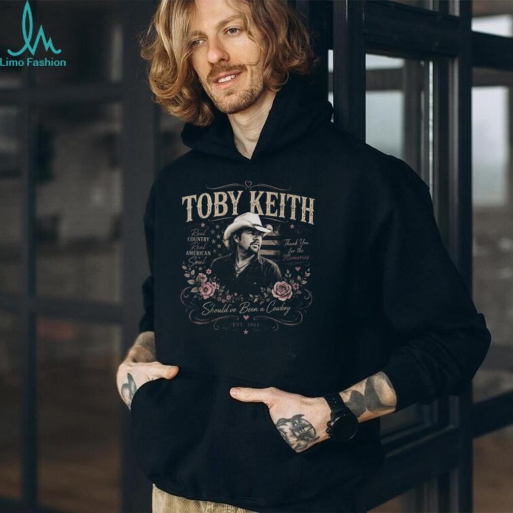 Toby Keith Should’ve Been A Cowboy Memorial Tribute Flowers Graphic T Shirt