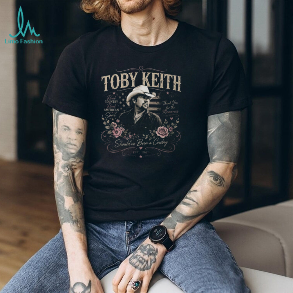 Toby Keith Should’ve Been A Cowboy Memorial Tribute Flowers Graphic T Shirt