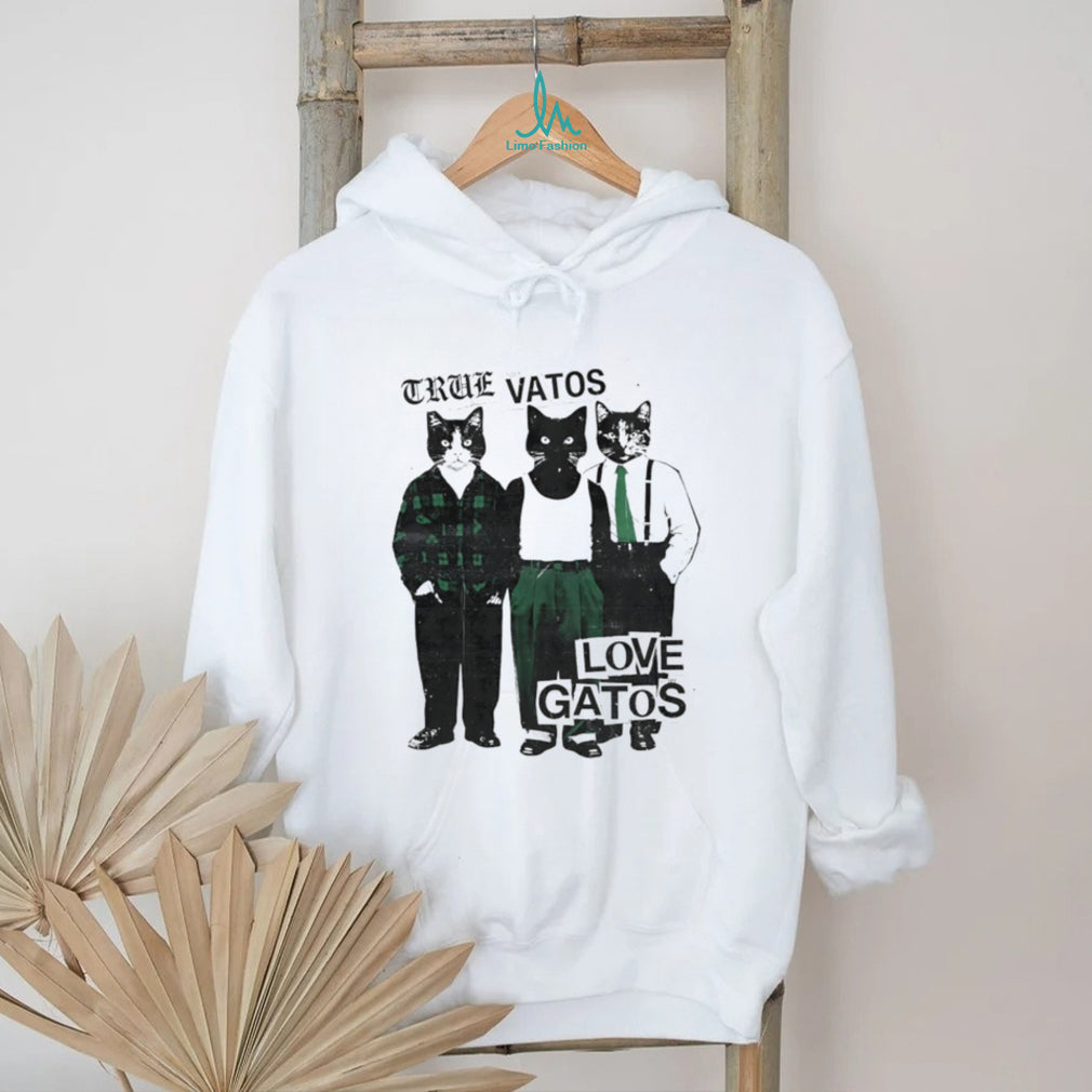 True Vatos Love Gatos Funny Cholo Cats Graphic T Shirt